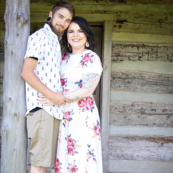 Meet your Posher, Kayla - Picture 3 of 8